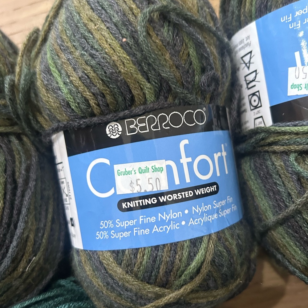 Mixed Green Yarn Lot - Assorted Teal, Olive & Moss Skeins - Picture 4 of 7